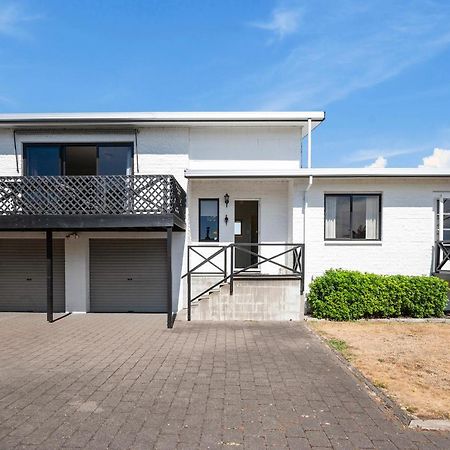 Lake Vista At Two Mile Bay- Taupo Central Home Exterior foto