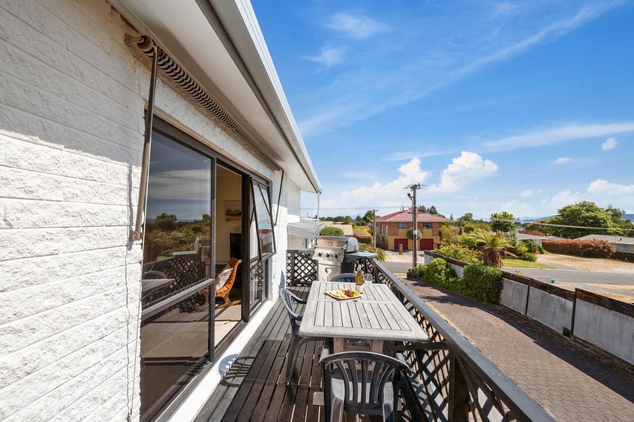 Lake Vista At Two Mile Bay- Taupo Central Home Exterior foto